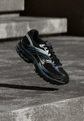 Nike Sportswear AIR MAX MOTO 2K SE - Trainers - black/smoke grey/metallic silver-coloured