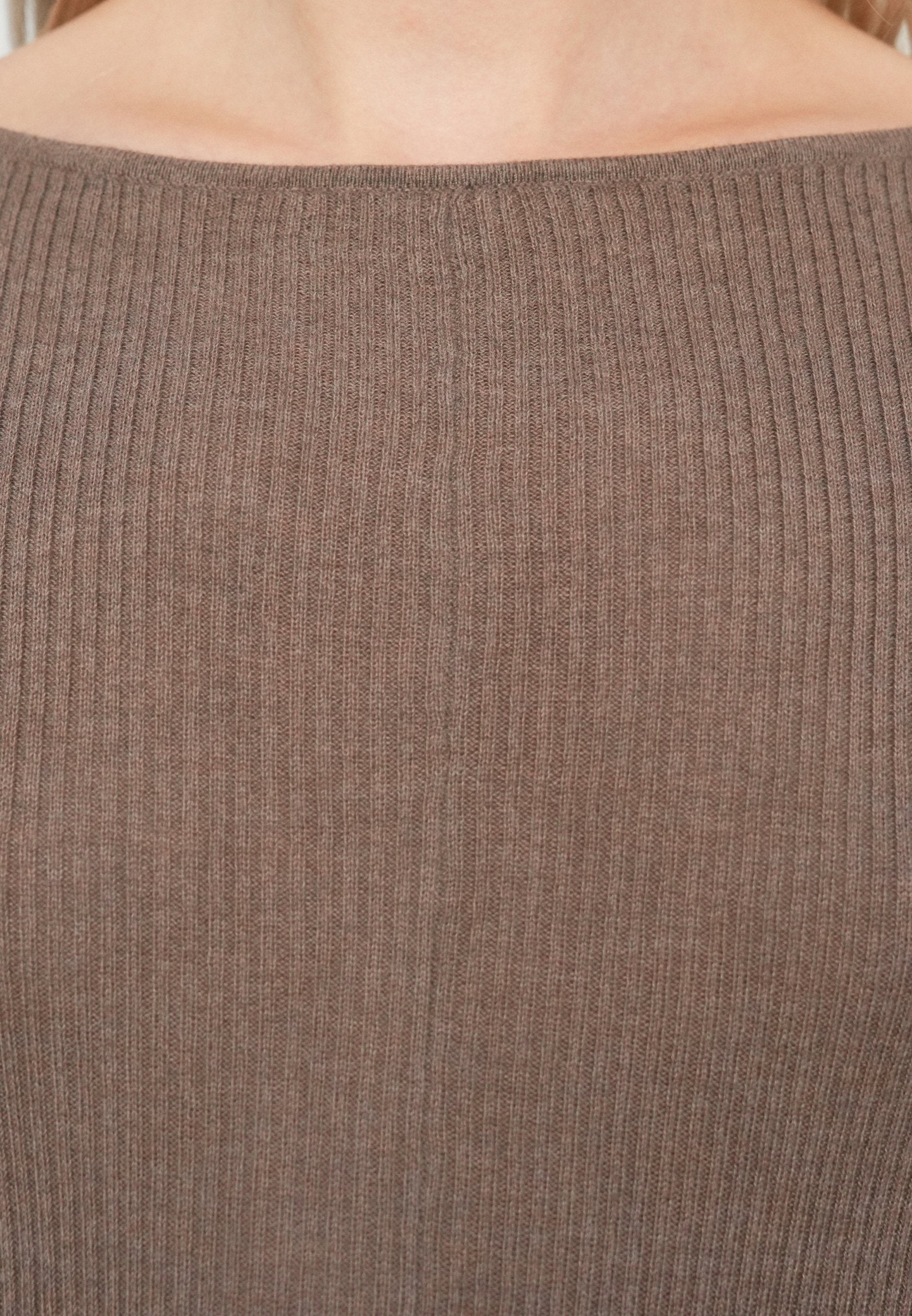 GAP SWEATER DRESS
