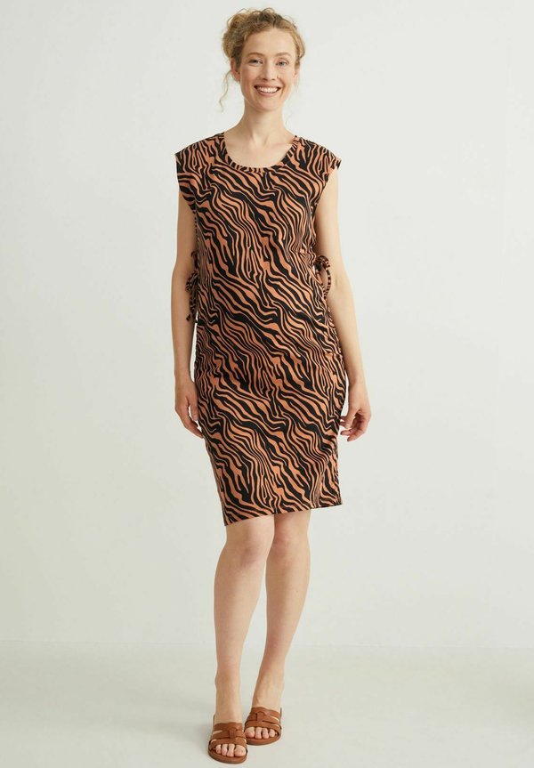 C&A MATERNITY