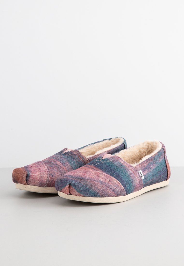 TOMS ALPARGATA