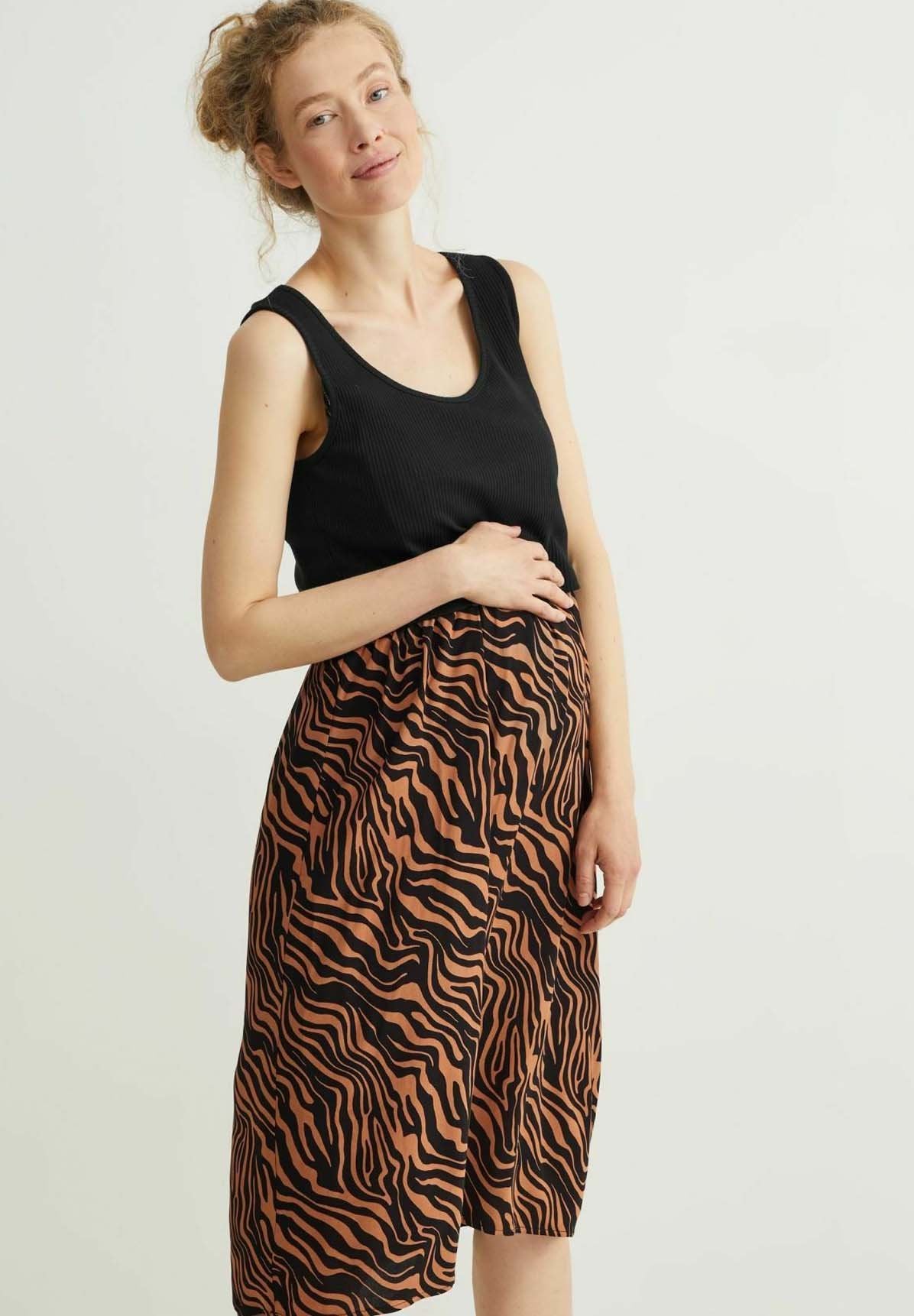 C&A MATERNITY