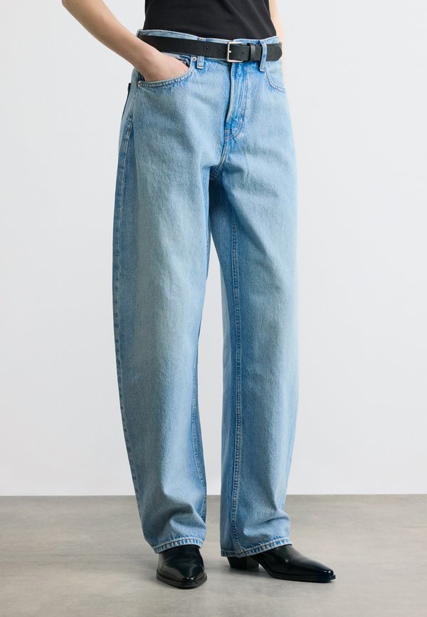 Calvin Klein Jeans RELAXED BARREL  - Loose Jeans - sage stone
