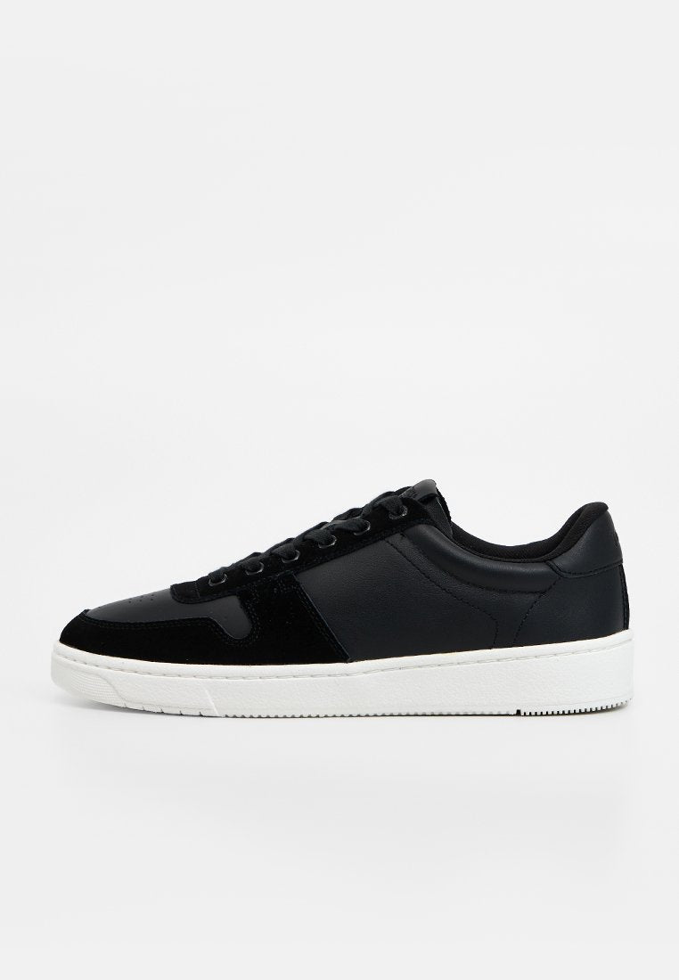 TOMS TRVL LITE