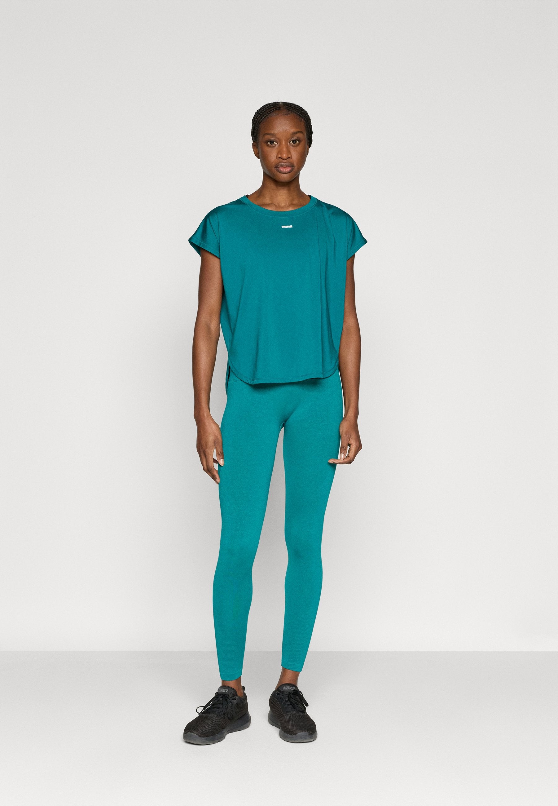 Stronger SEAMLESS CONTOUR SCRUNCH LEGGINGS