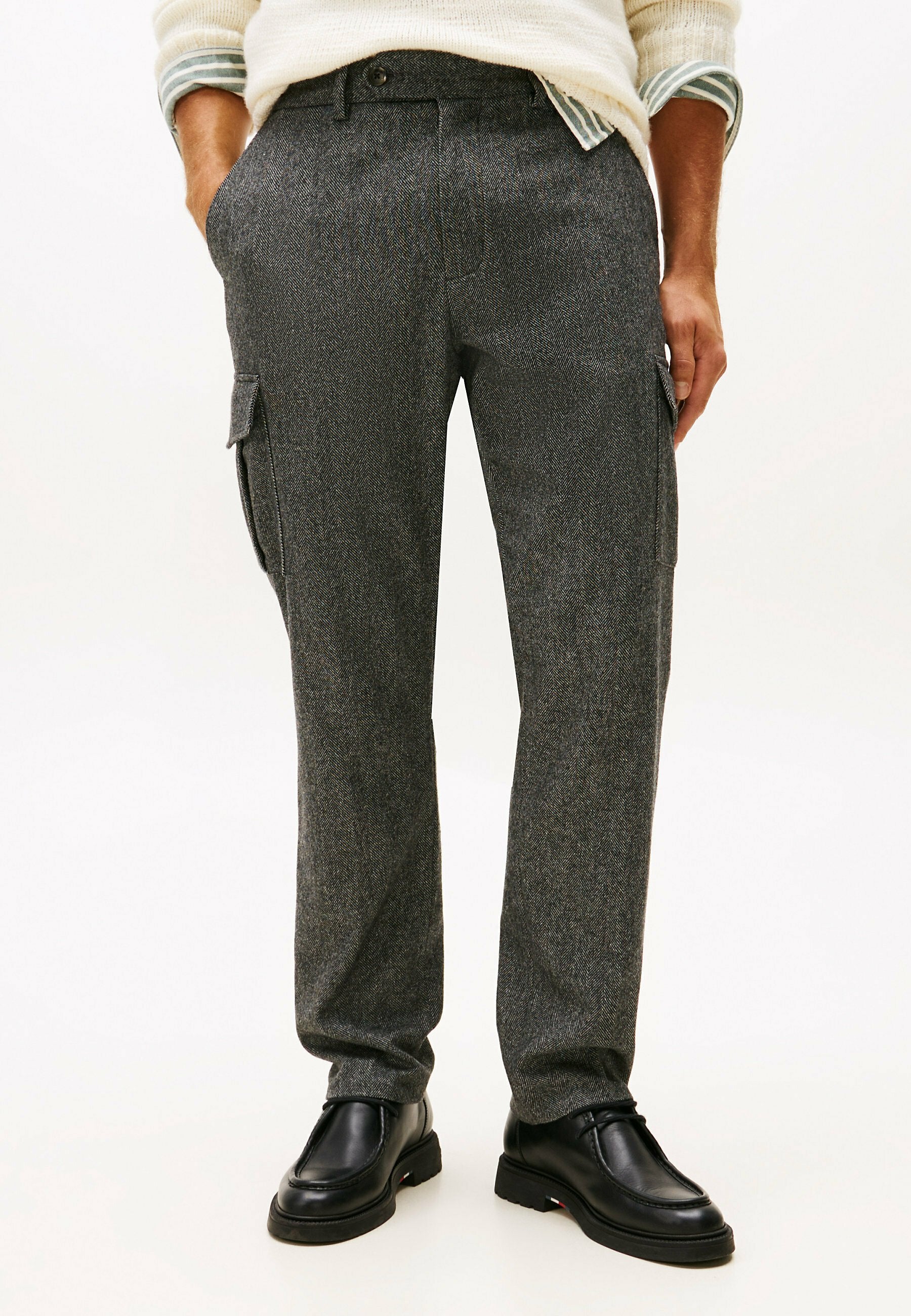 DC HERRINGBONE Media 3