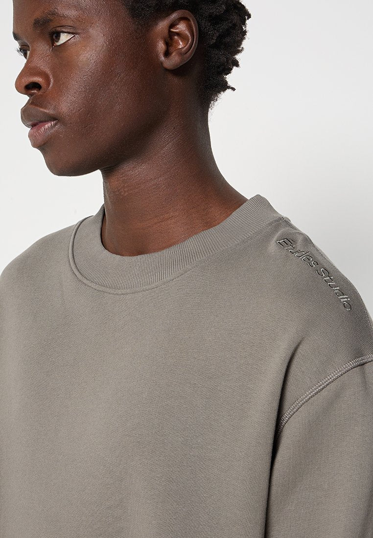 Études RELAXED FIT