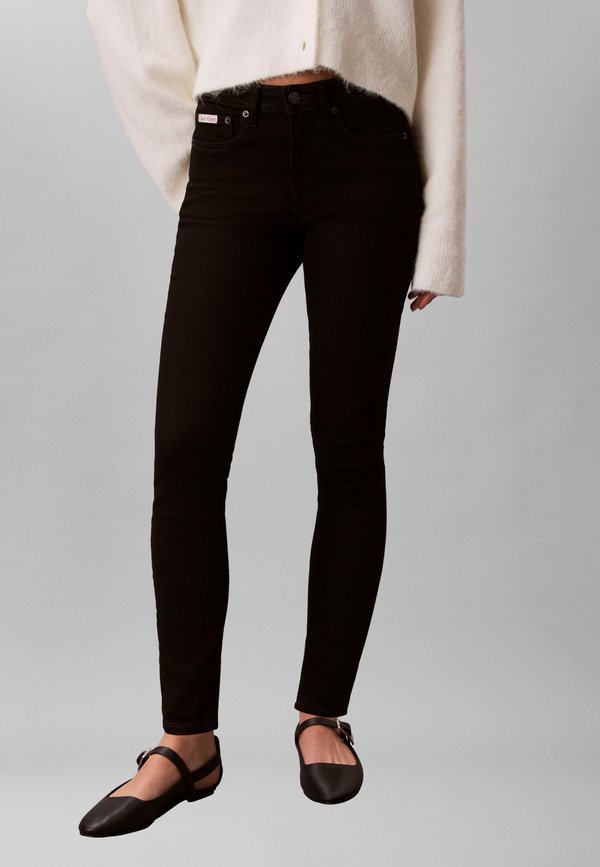 Calvin Klein Jeans MID RISE - Jeans Skinny Fit - classic black