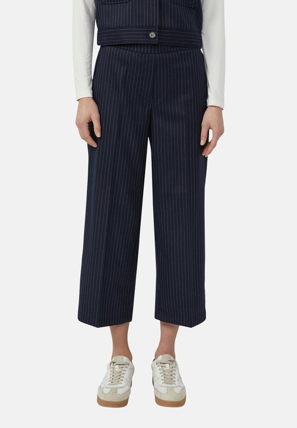 s.Oliver Trousers - blau