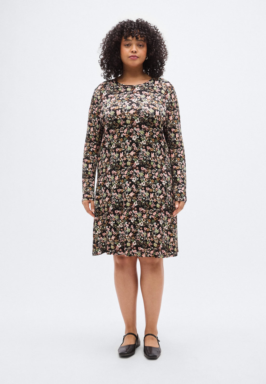 CARKODI DRESS Media 3