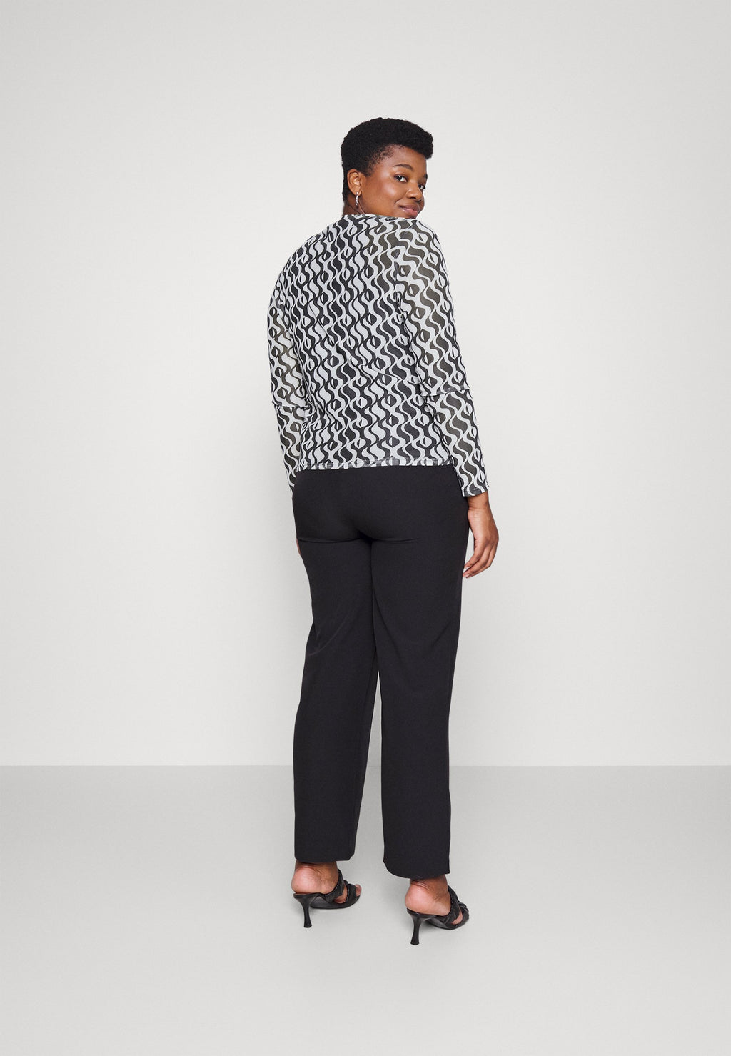 Glamorous Curve BASIC LONG SLEEVE