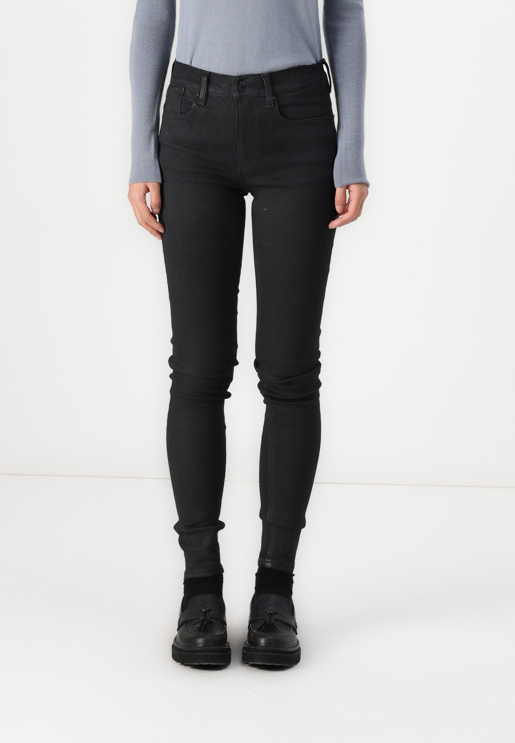 HANA SKINNY Media 3