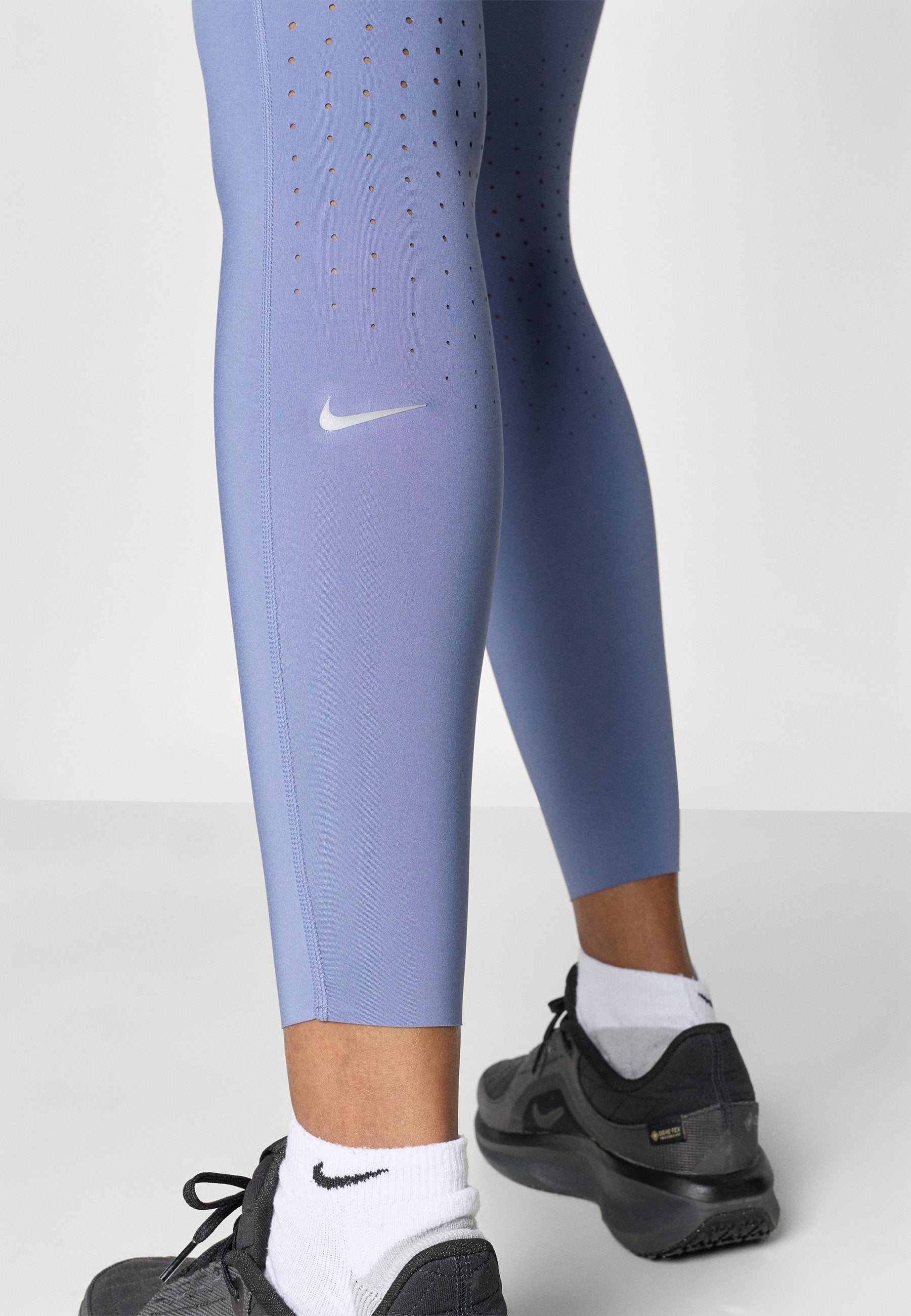 Nike Performance SWIFT