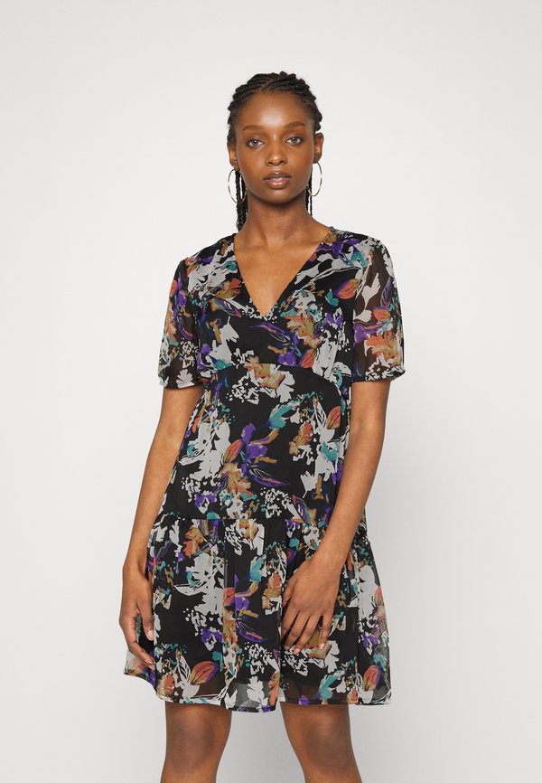 Vero Moda Petite VMKAYA V NECK SHORT DRESS