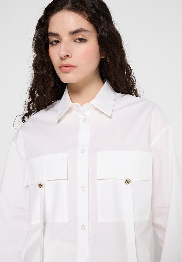 TWINSET