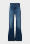 Schlagjeans aus Denim in Blau mit mittelhoher Taille, fünf Taschen, kontrastierenden Nähten und leicht verwaschenem Finish.