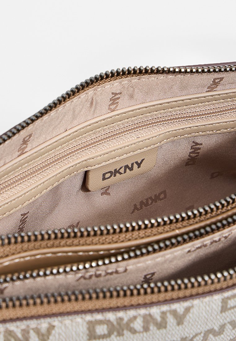 DKNY ELLIS