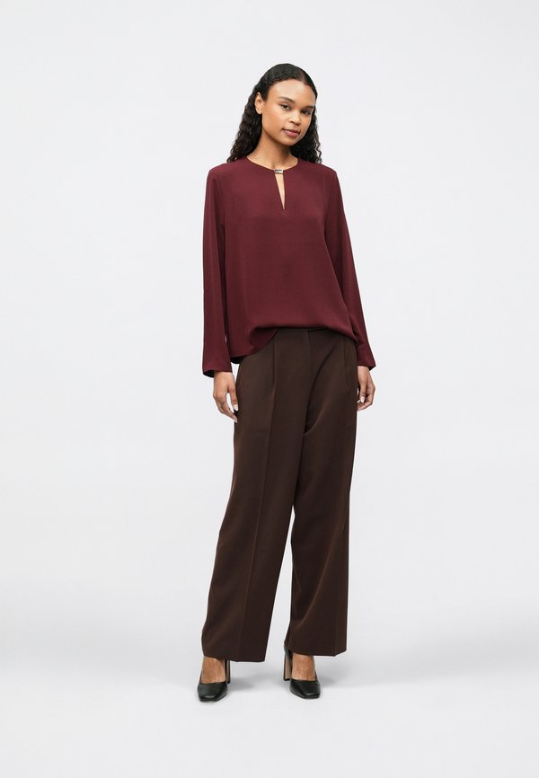 Calvin Klein PLEATED TROUSER