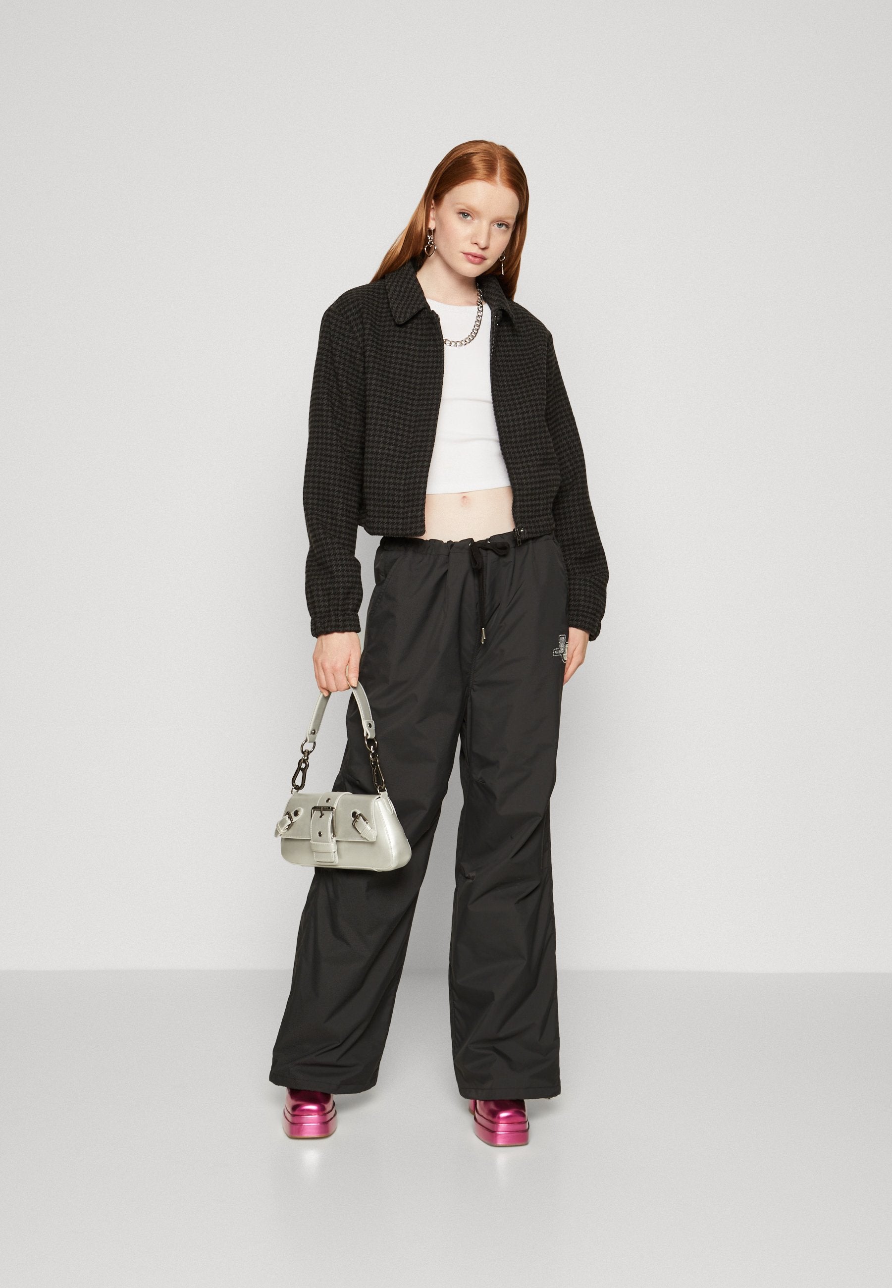 ONLELLA SHORT CHECK JACKET Media 2