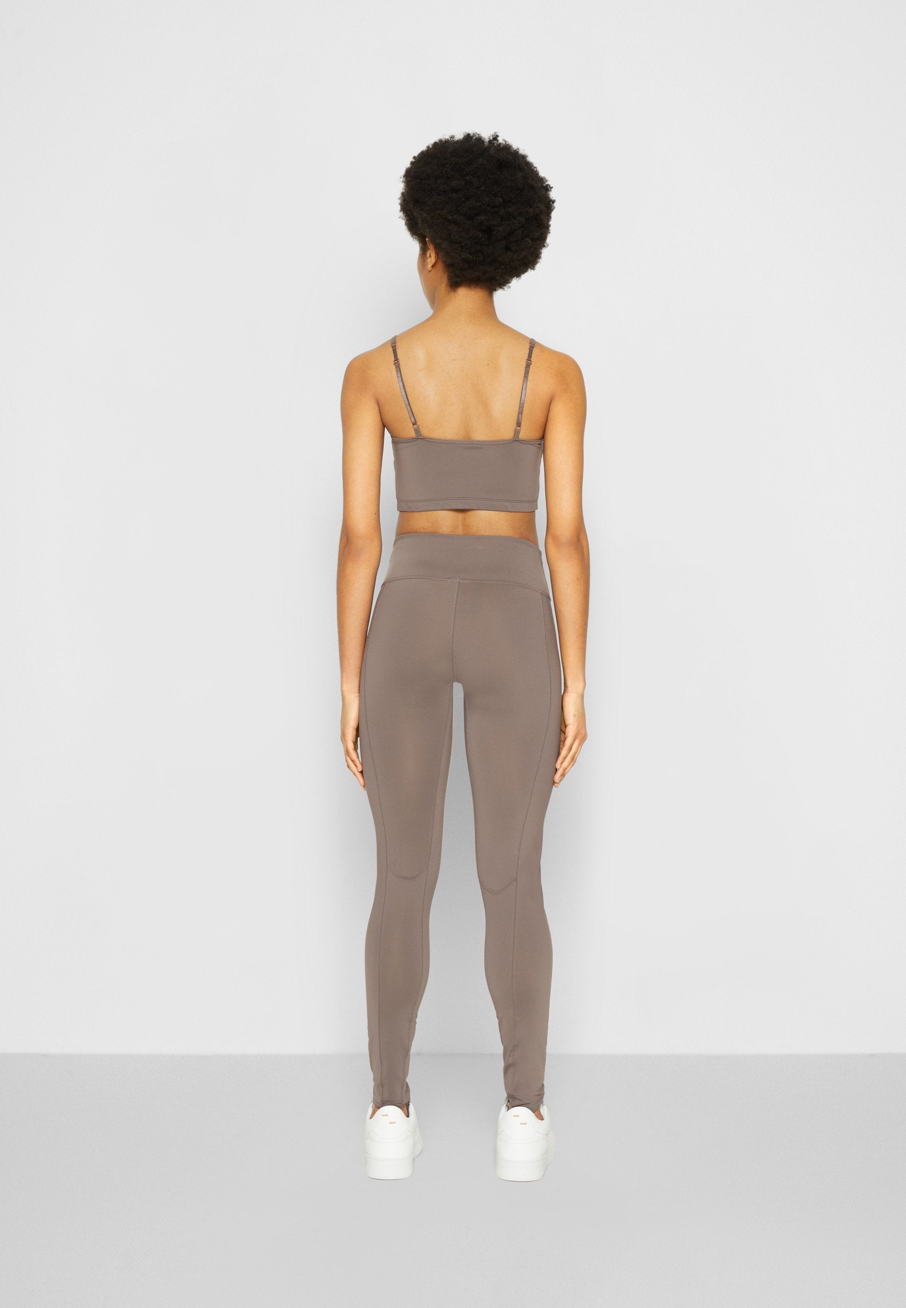 Filling Pieces FEMALE SPORTS BRA