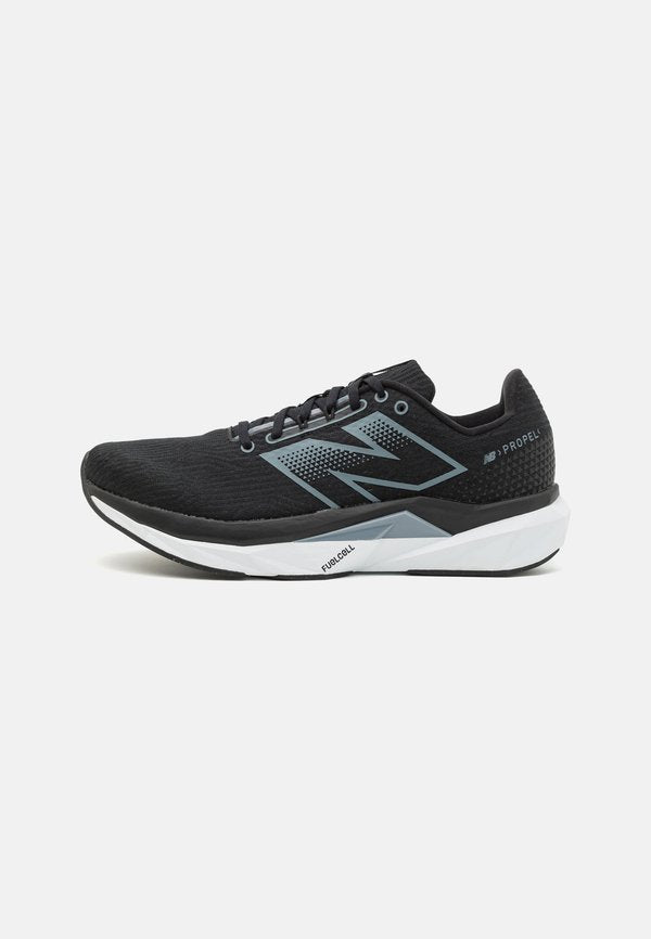 New Balance FUELCELL PROPEL V5 - Road running shoes - black