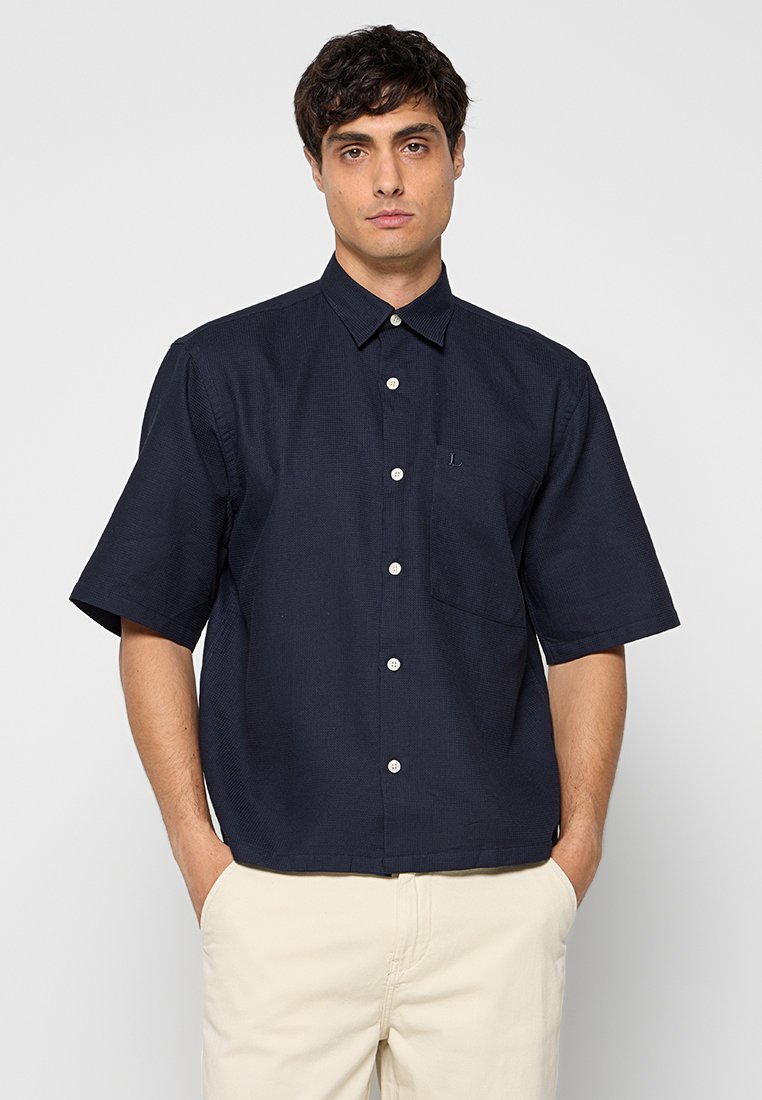 DOBBY REGULAR FIT  Media 1