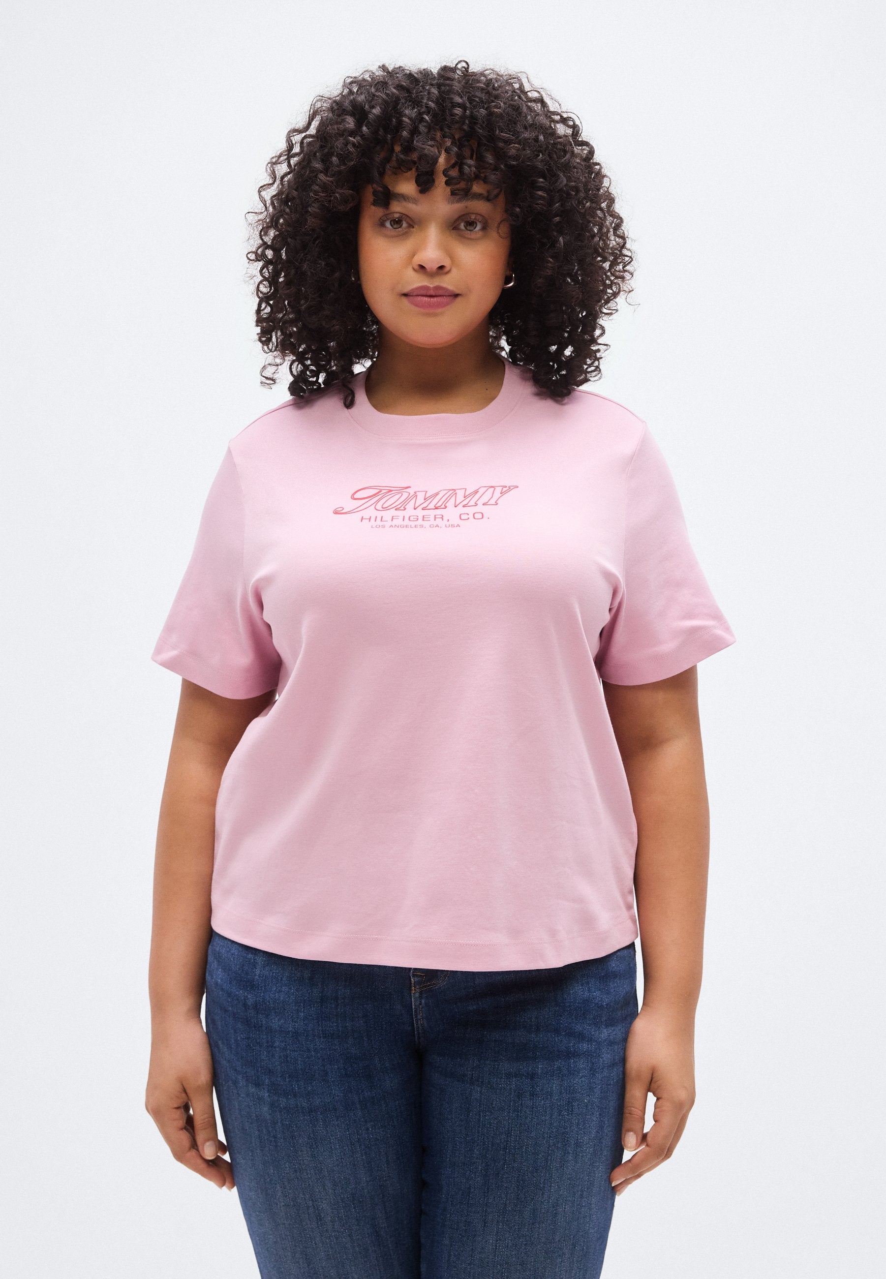CURVE GRAPHIC INTERLOCK KNIT T-SHIRT Media 3
