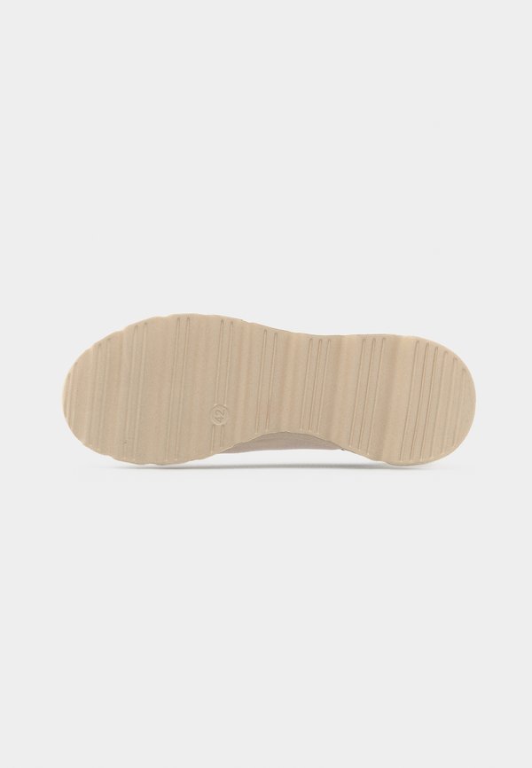 Pier One by Zalando