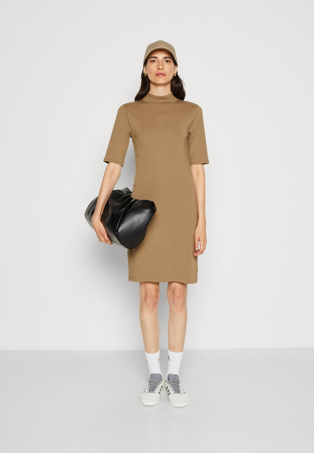 GAP MODERN MOCKNECK