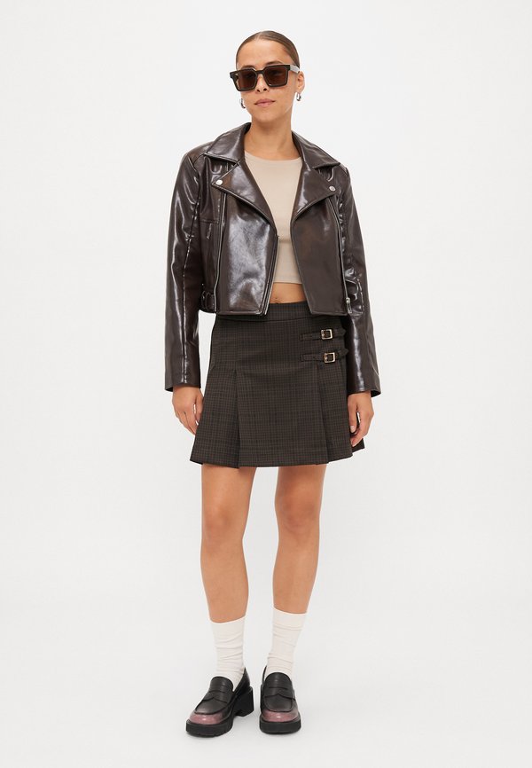 Vero Moda Petite VMHENNESY SHORT SKIRT