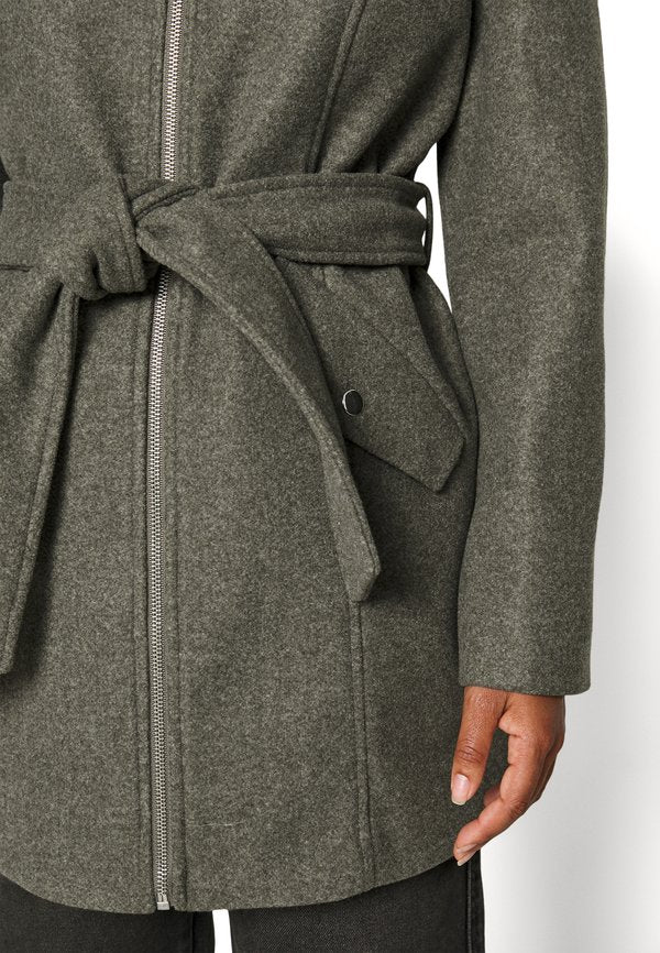 Vero Moda Petite VMPOPALLY ZIP