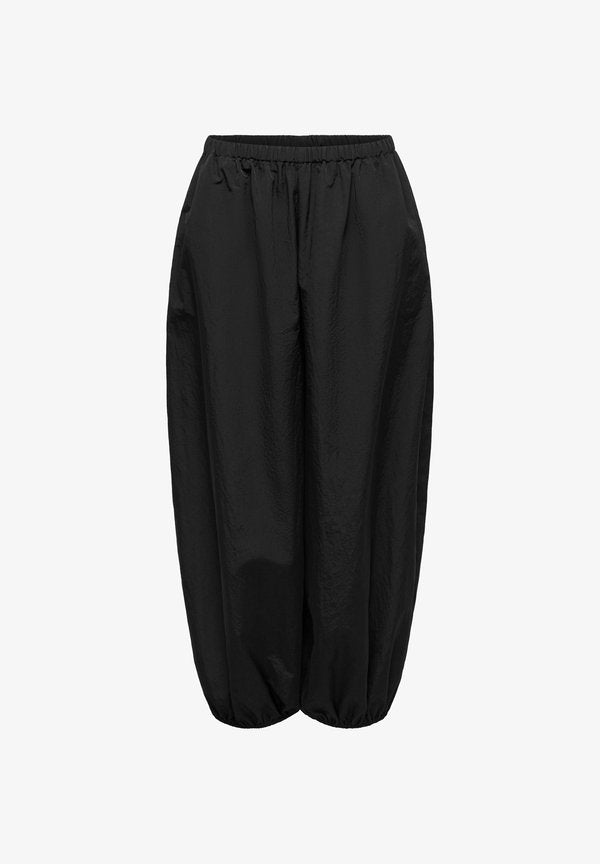 ONLY Parachute pants ONLAZRA Barrel Fit - Trousers - black