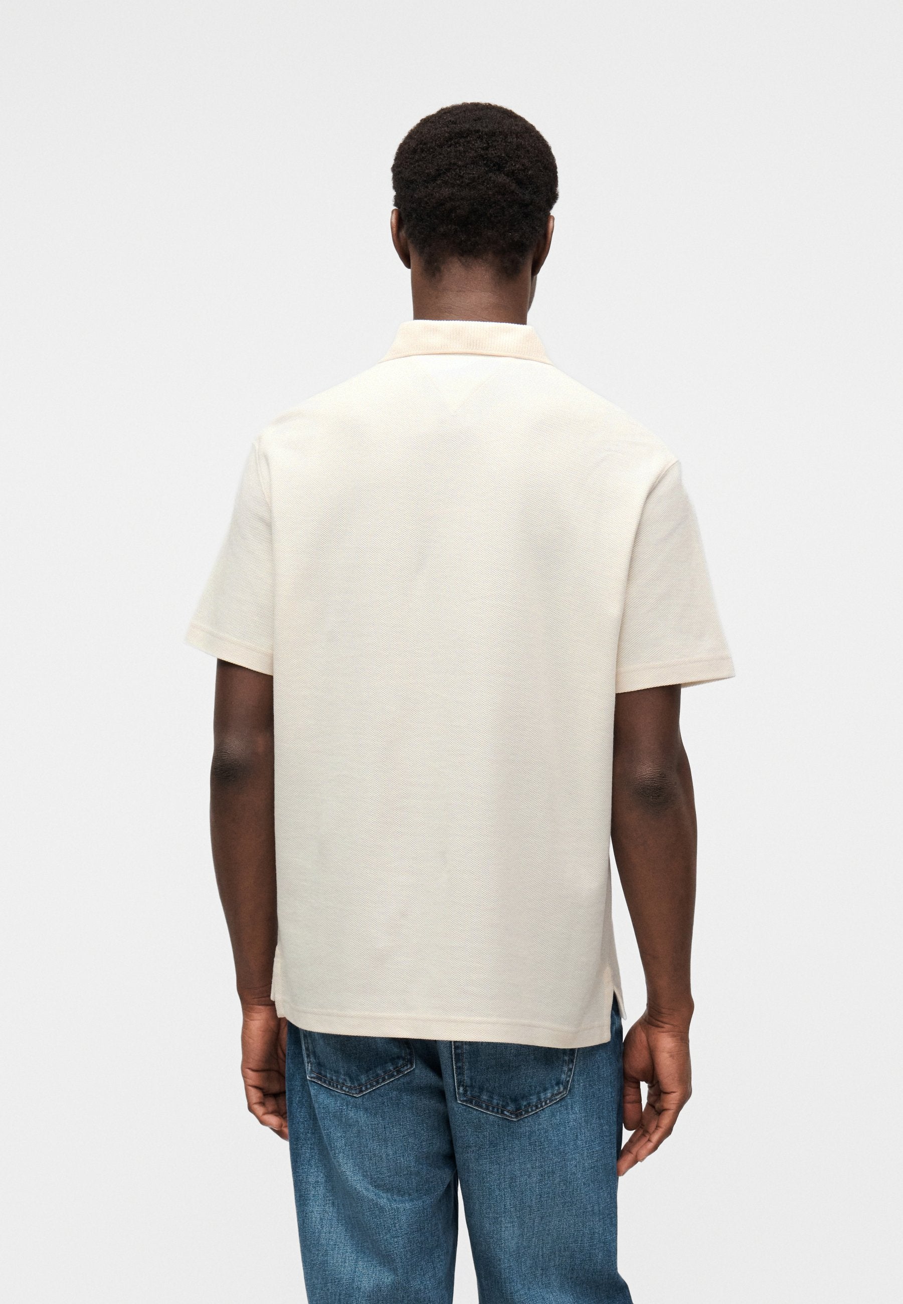 CLASSIC FIT KNIT COLLAR POLO SHIRT Media 4