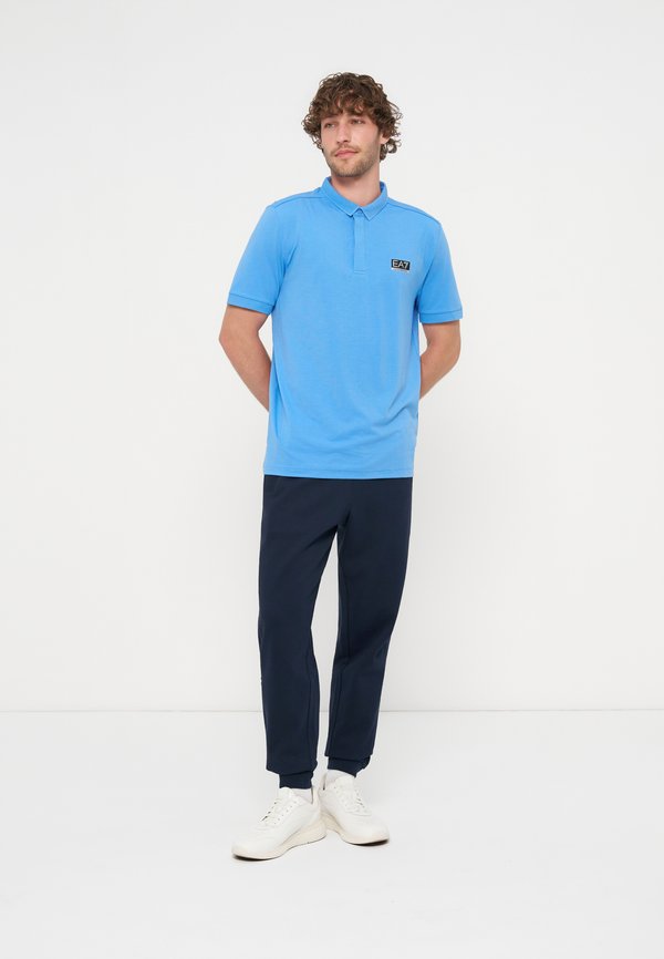 EA7 Emporio Armani