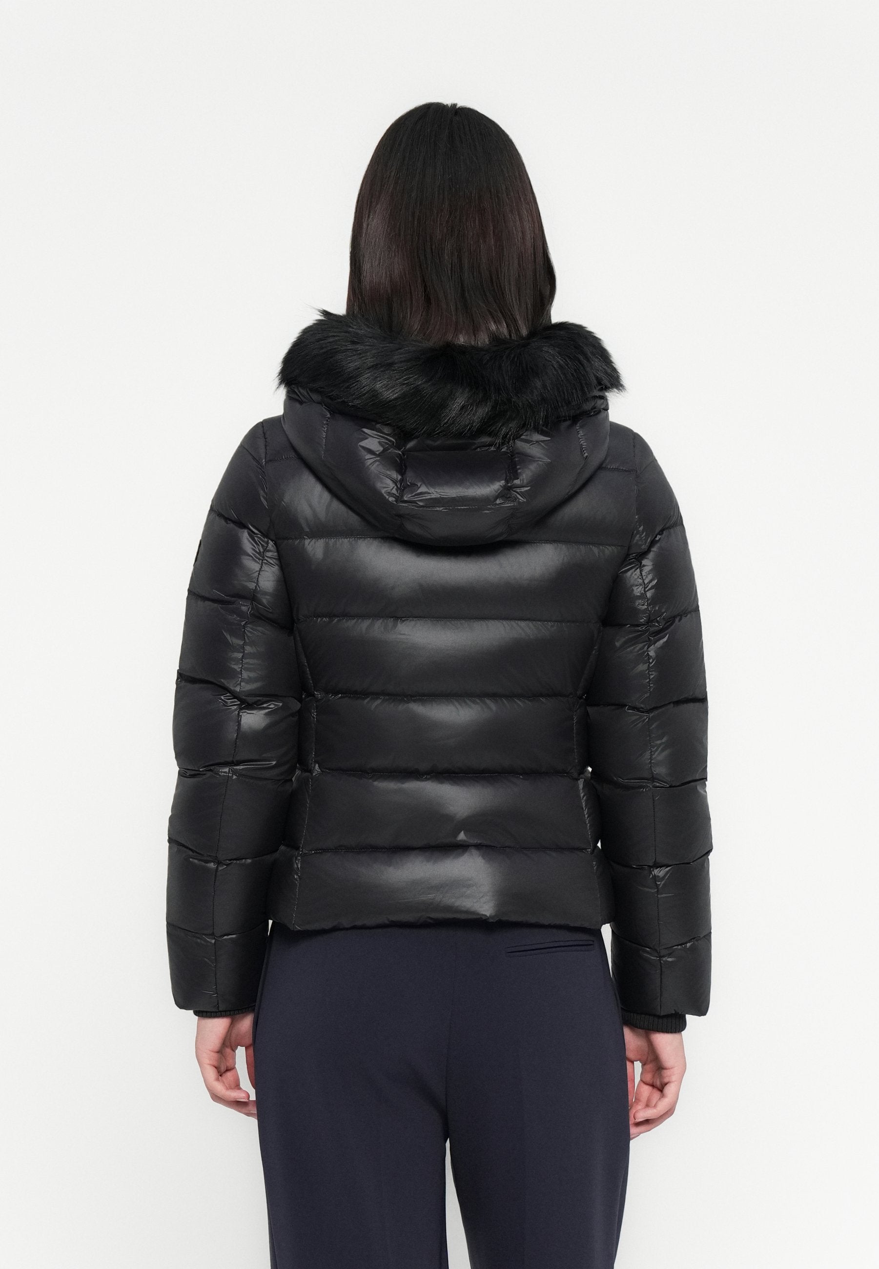 GLOSS JACKET Media 4