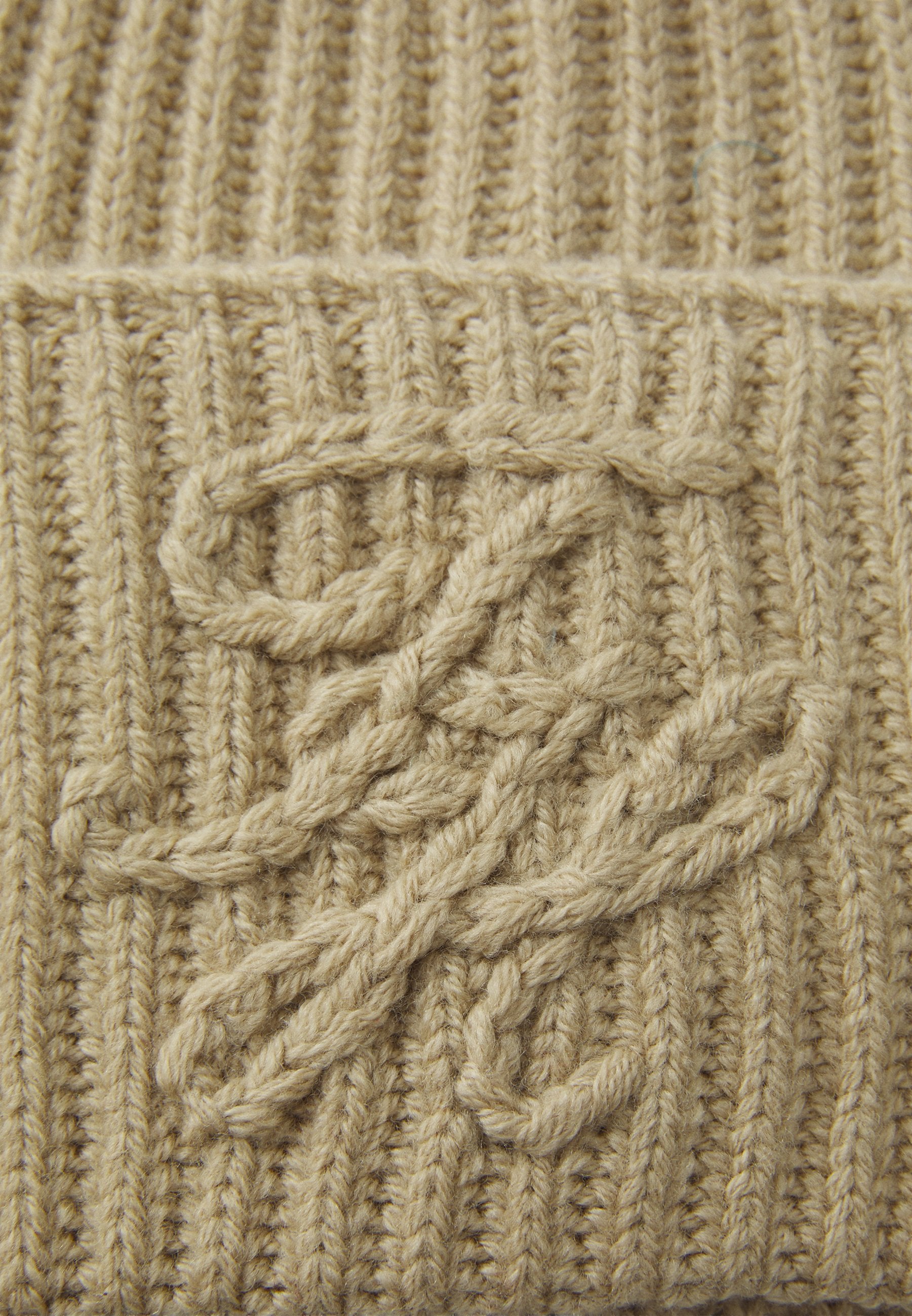 ELEVATED SCRIPT BEANIE Media 3