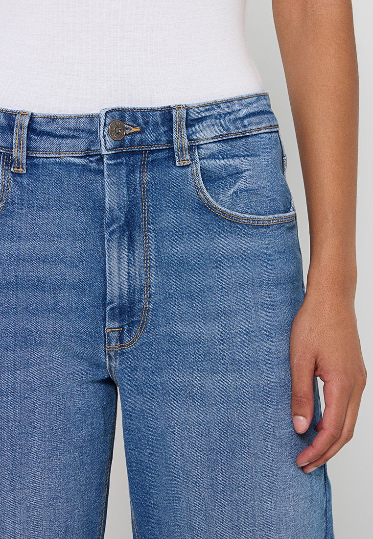 ONLY Petite Flared Jeans Media 5