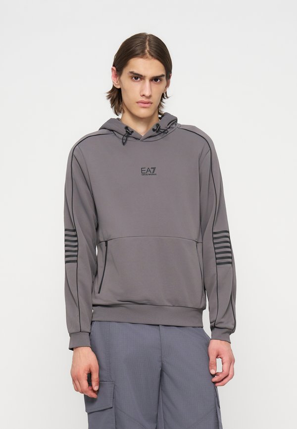EA7 Emporio Armani