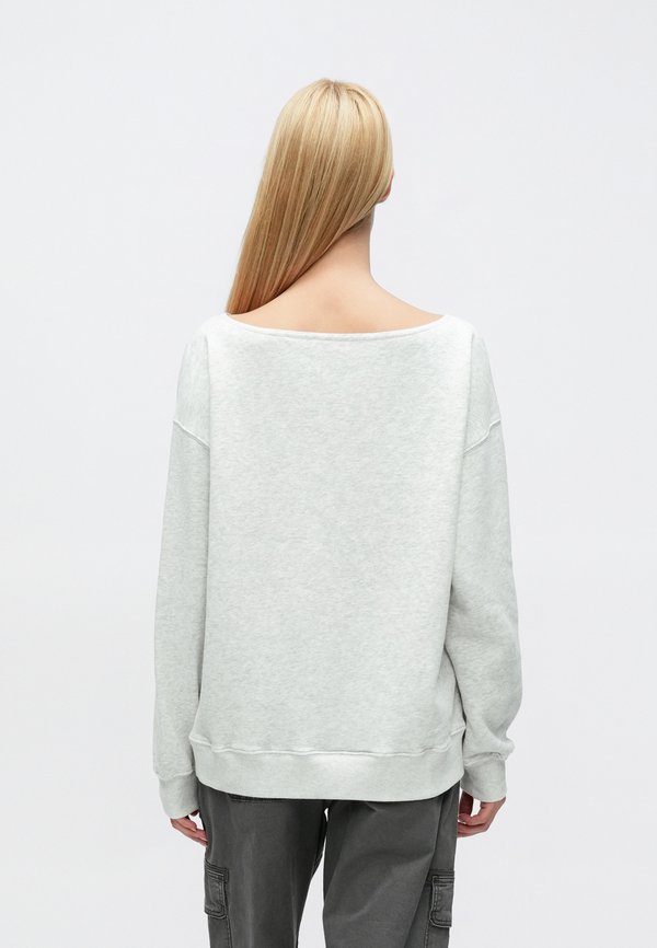 Hollister Co. BOYFRIEND SOLIDS