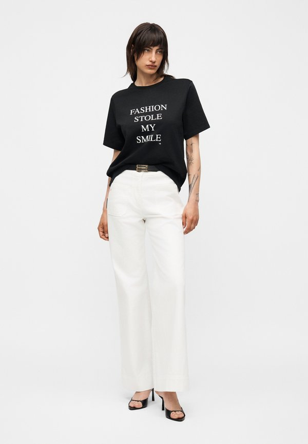 Victoria Beckham SLOGAN TEE
