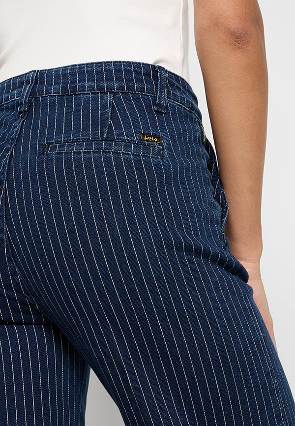 LOIS Jeans