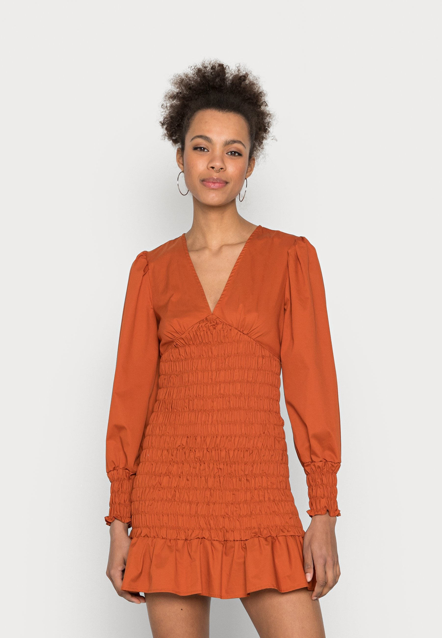 Glamorous DRESS WITH V NECK PUFF SLEEVES