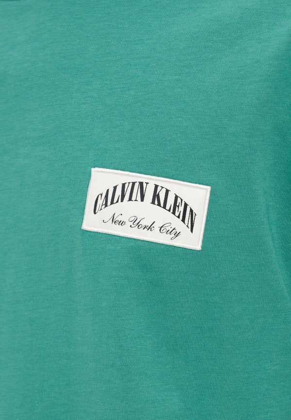 Calvin Klein Jeans