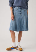 Levi's® GODET KNEE LENGTH - Denim skirt - good grades tencel skirt