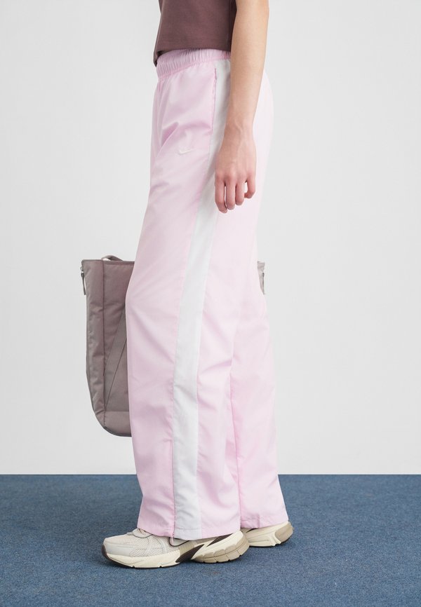 Nike Sportswear Tracksuit bottoms - pink foam/white/sail