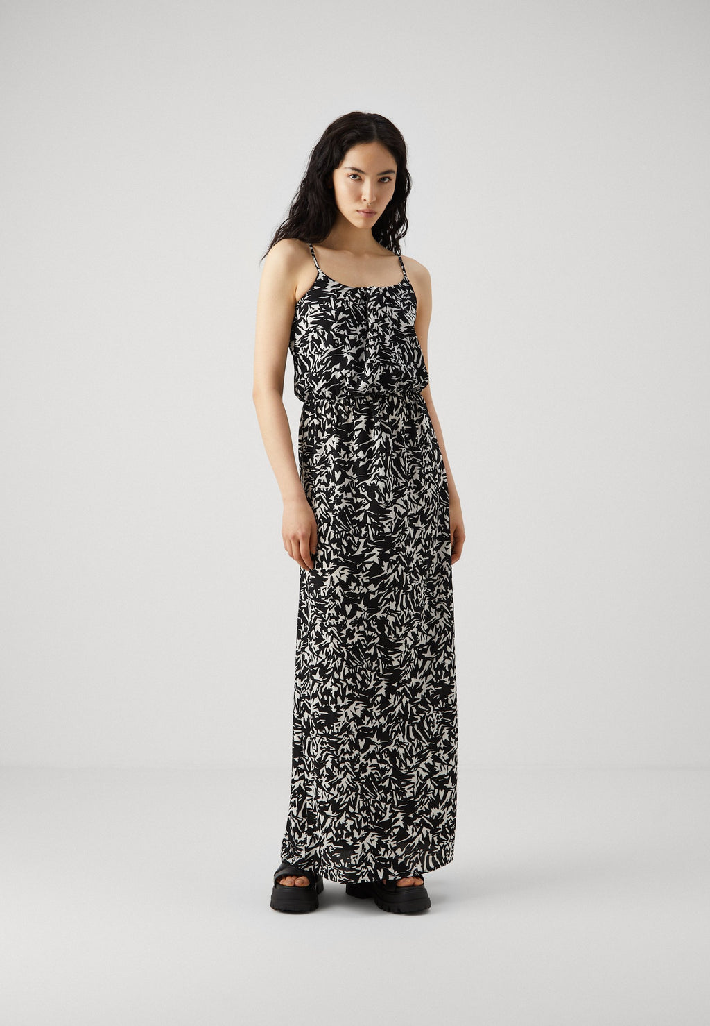 ONLNOVA LIFE LUX STRAP DRESS Media 3
