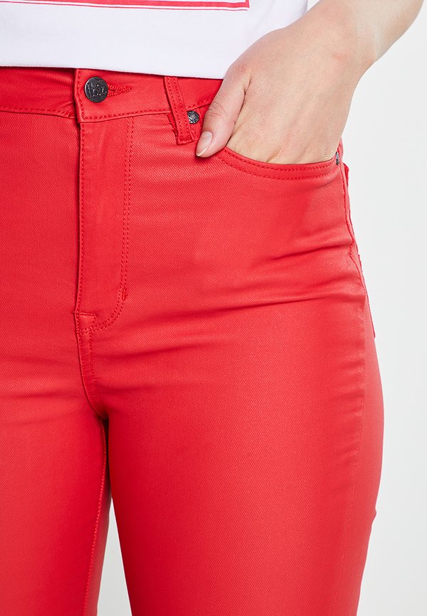 LOIS Jeans