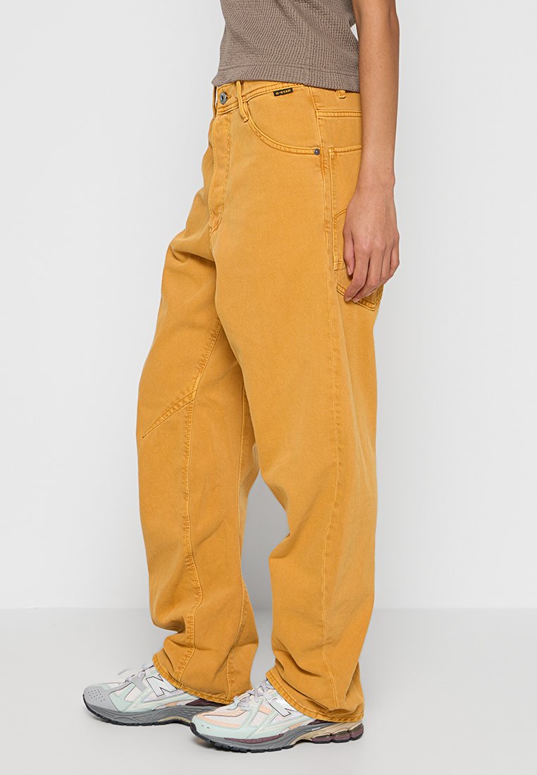 ARC LOOSE FIT Media 2