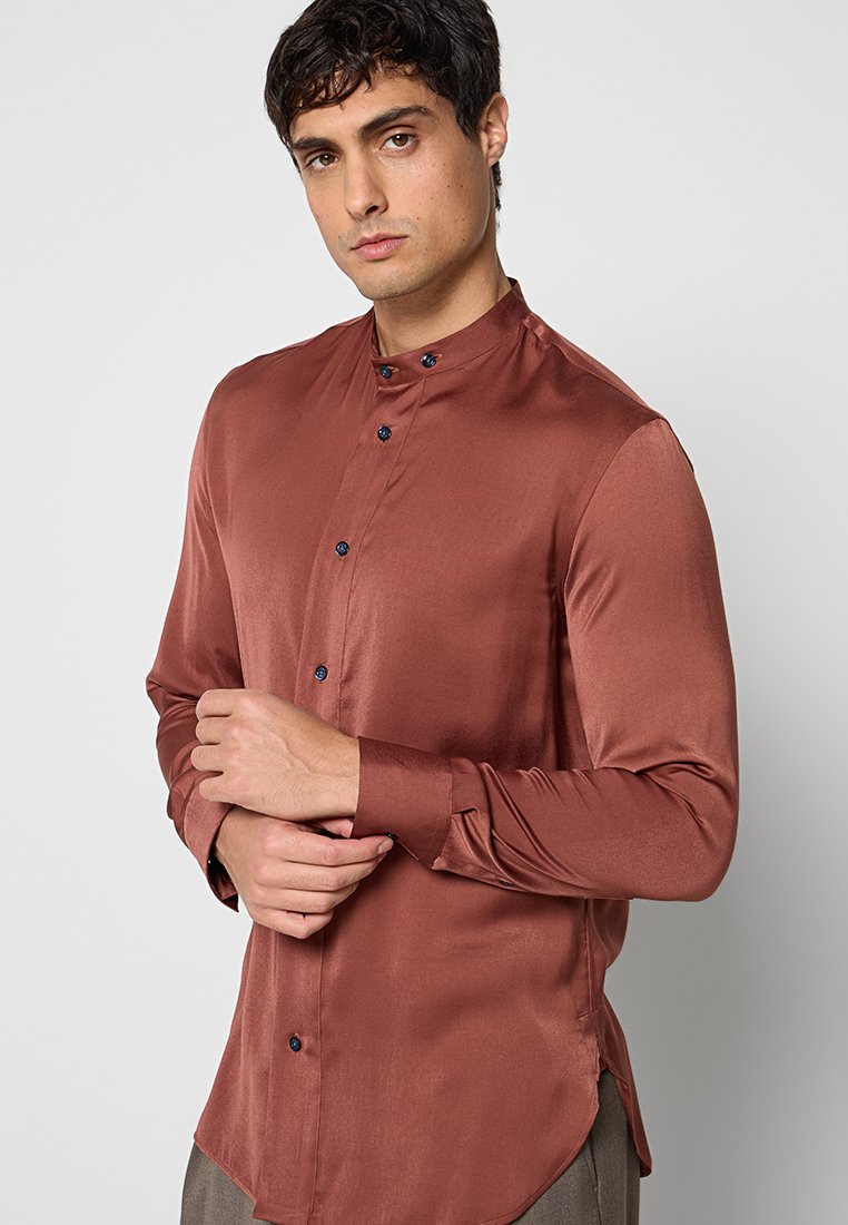Emporio Armani SLIM FIT
