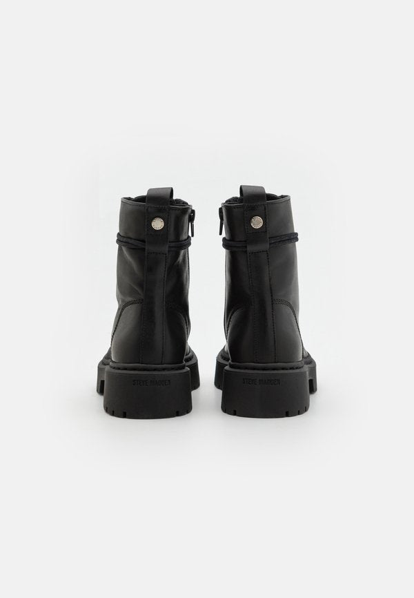 Steve Madden GUSTO