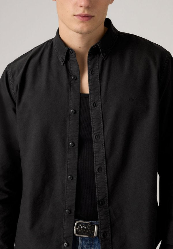 Levi's® AUTHENTIC BUTTON DOWN